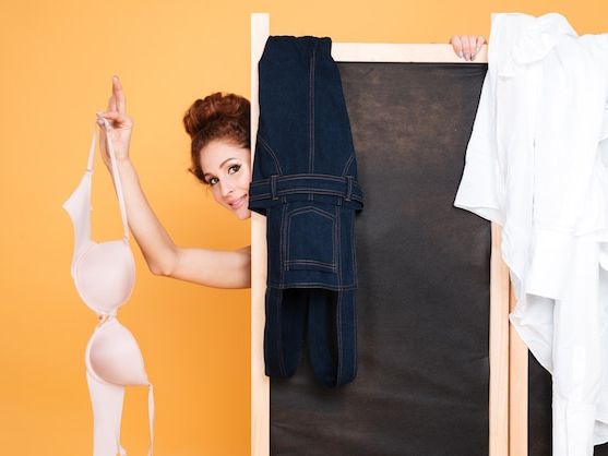 Jak dobrać ubrania do sylwetki krok po kroku – praktyczny przewodnik modowy